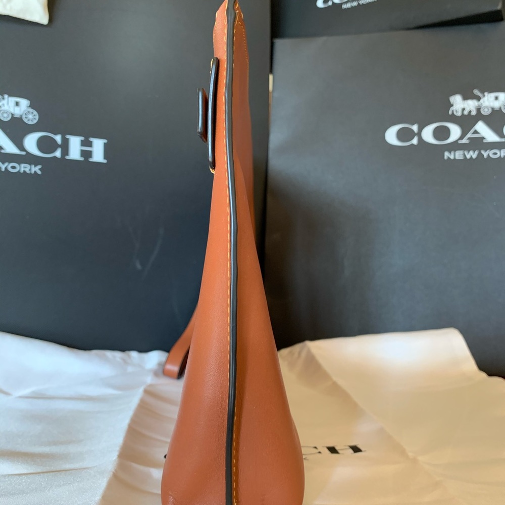 ***SOLD***NWOT COACH LTD EDITION Vandal Gummy Academy Pouch - Picture 3 of 14